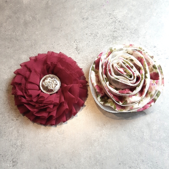 Flower Hair Clips - Picture 1 of 5